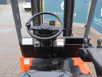 2010-toyota-7fbmf25-1413854-45337199