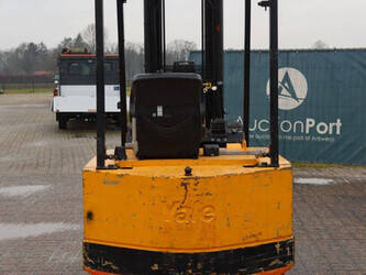 1993-yale-efg-v-30-600-dz-45337298