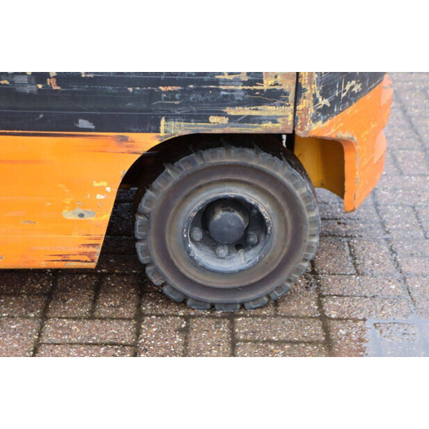 1993 Yale EFG-V 30-600 DZ-45337307