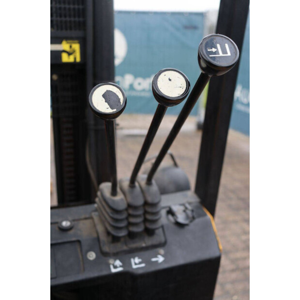 1993 Yale EFG-V 30-600 DZ-45337324