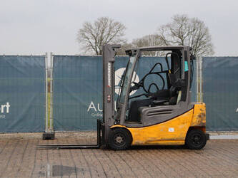 صورة ل رافعات شوكية 2021 جنجهينريتش EFG 316