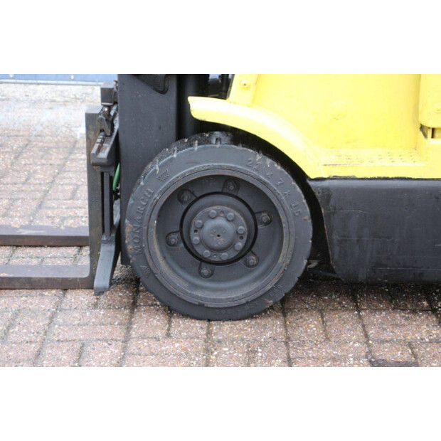 1999 هايستر E2.50XM-847-45337638