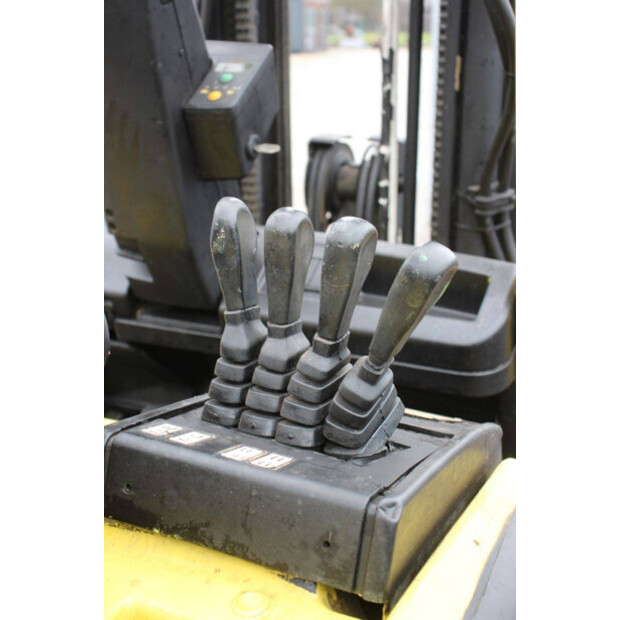 1999 هايستر E2.50XM-847-45337648