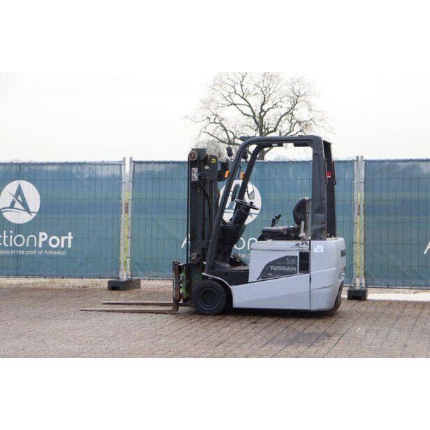 NISSAN 1N1L18Q-45337656