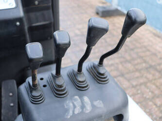 nissan-1n1l18q-1413867-45337681