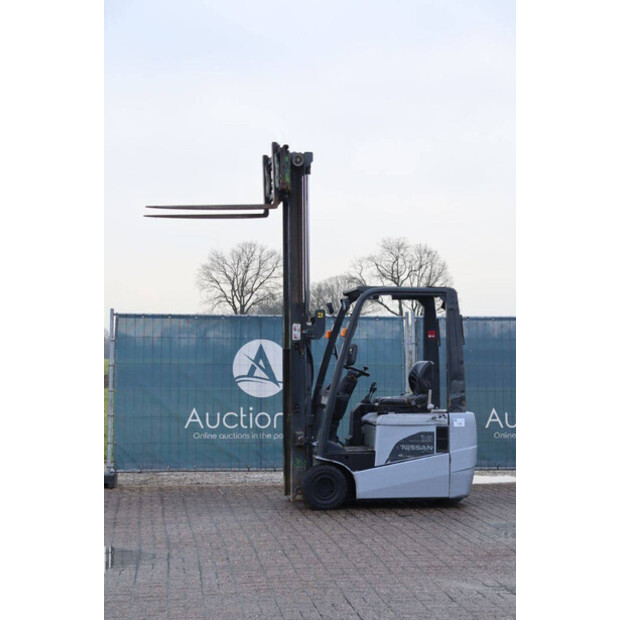 NISSAN 1N1L18Q-45337685