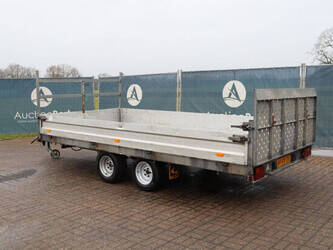 2002-humbaur-others-1413869-45337713