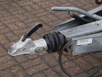 2002-humbaur-others-1413869-45337719