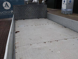 2002-humbaur-others-1413869-45337725