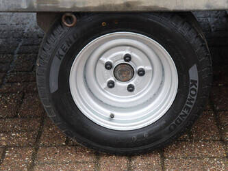 2002-humbaur-others-1413869-45337728