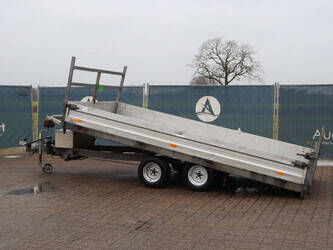 2002-humbaur-others-1413869-45337731