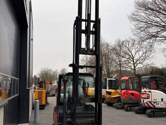 2013-toyota-02-8fgf25-1413872-45337786