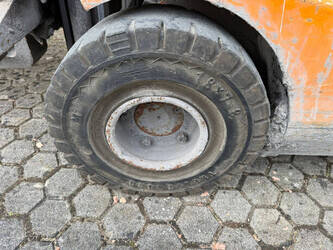 2002-still-r20-16-45337818