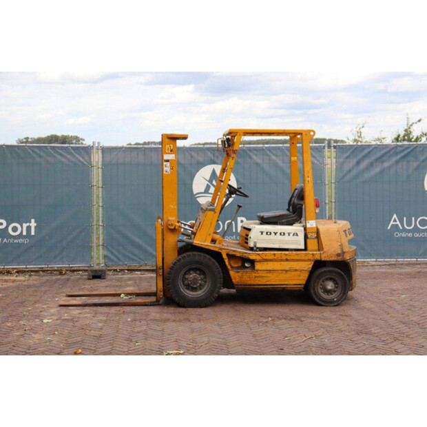 Toyota 3FD25-45337826