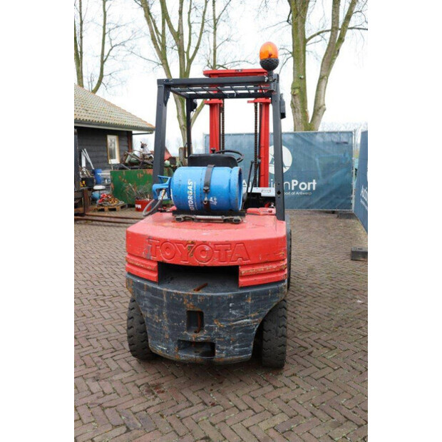 Toyota 42-5FG30-45337870