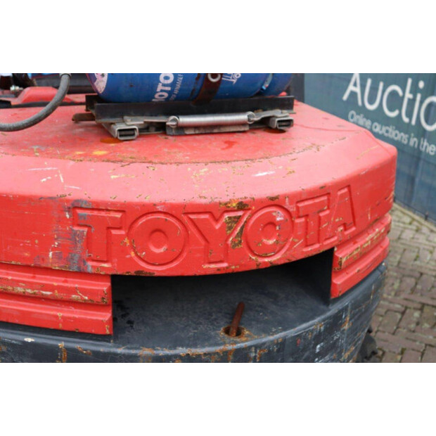 Toyota 42-5FG30-45337879