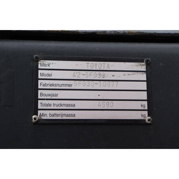 Toyota 42-5FG30-45337882