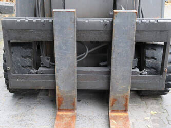 2002-still-r-60-30-1413880-45337974