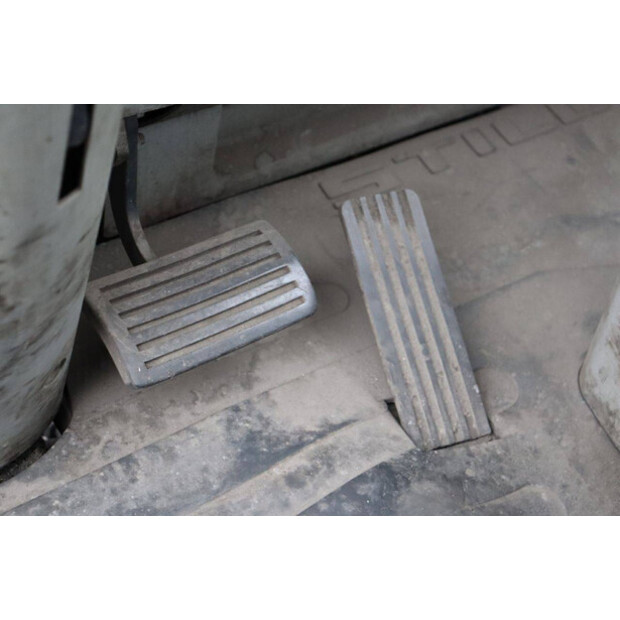 2002 ستيل R 60–30-45337987