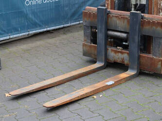 2002-daewoo-g25e-5-1413882-45338028