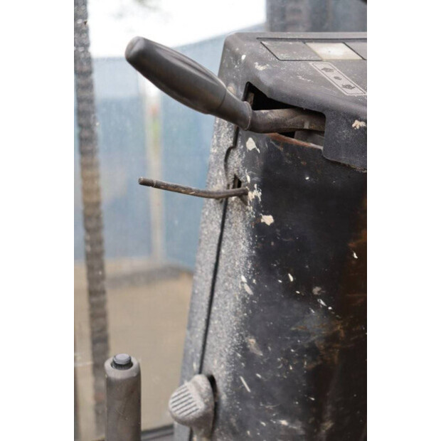 2002 Daewoo G25E-5-45338046