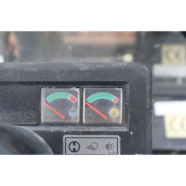 2002 Daewoo G25E-5-45338047