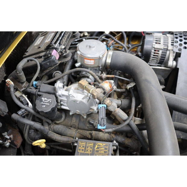 2006 يال GLP55MJ-45338095