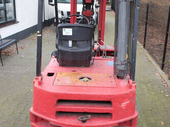 1976-o-k-v20d-45338111