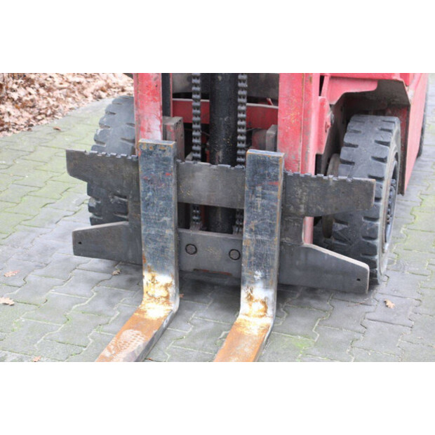 1976 أو أند كيه V20D-45338117