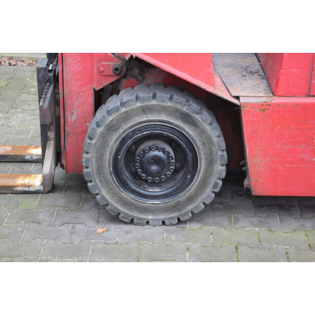 1976 أو أند كيه V20D-45338119