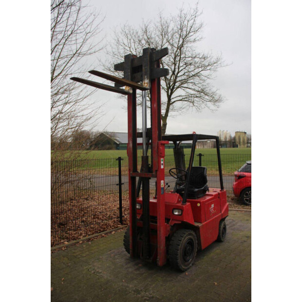 1976 أو أند كيه V20D-45338133