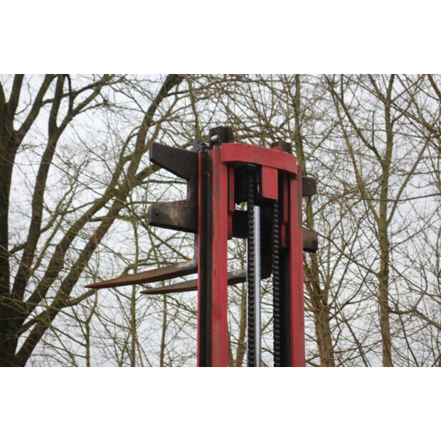 1976 أو أند كيه V20D-45338137