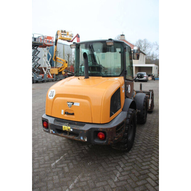 2017 CASE 121F-45338262