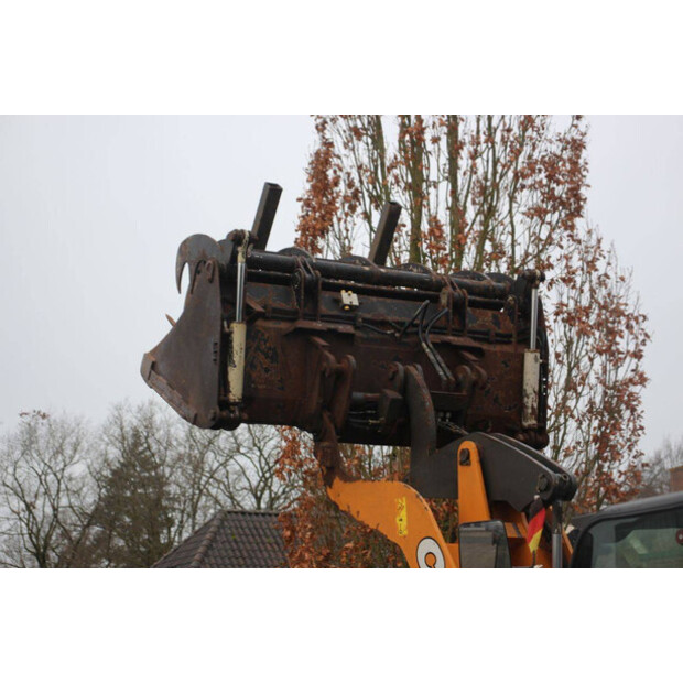 2017 CASE 121F-45338289