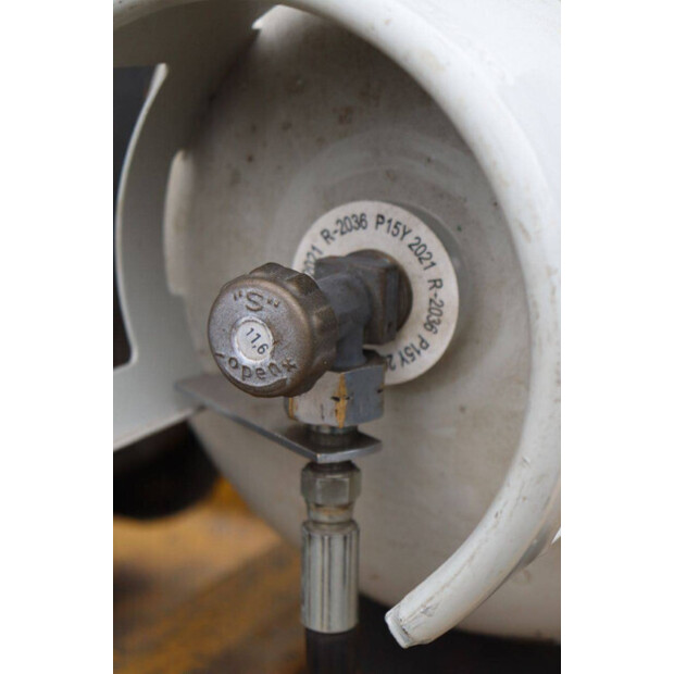 1994 يال GLP15-45338665