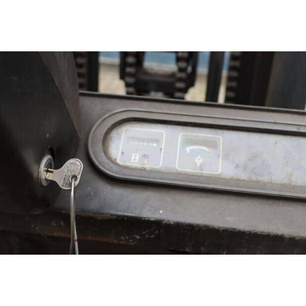 1994 يال GLP15-45338676