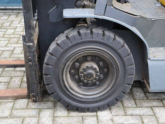 2013-tcm-fg25t3-45338768