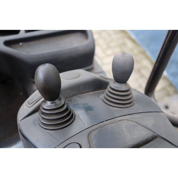 2017 Linde E30HL-01/600-45338997