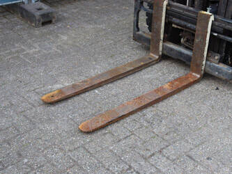 2011-yale-glp25vx-f2170-1413915-45339144