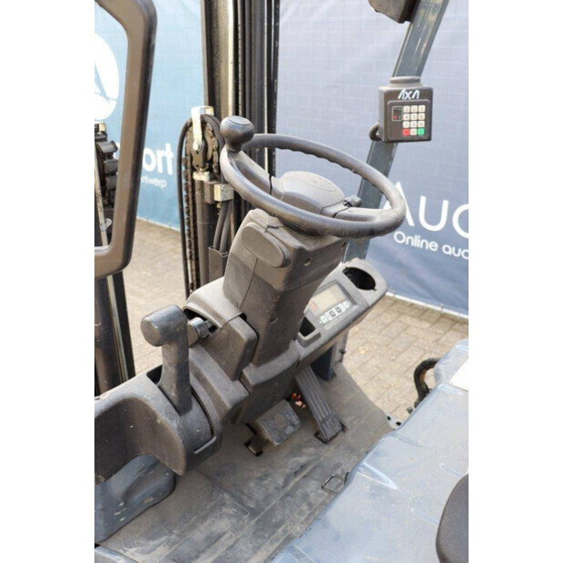 2012 تويوتا 8FBET16-45339297