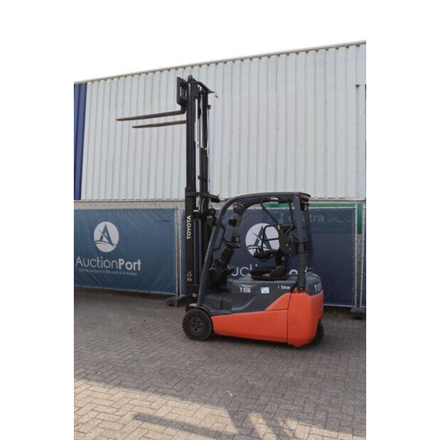 2012 تويوتا 8FBET16-45339305