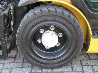 2013-yale-glp30vx-1413924-45339404