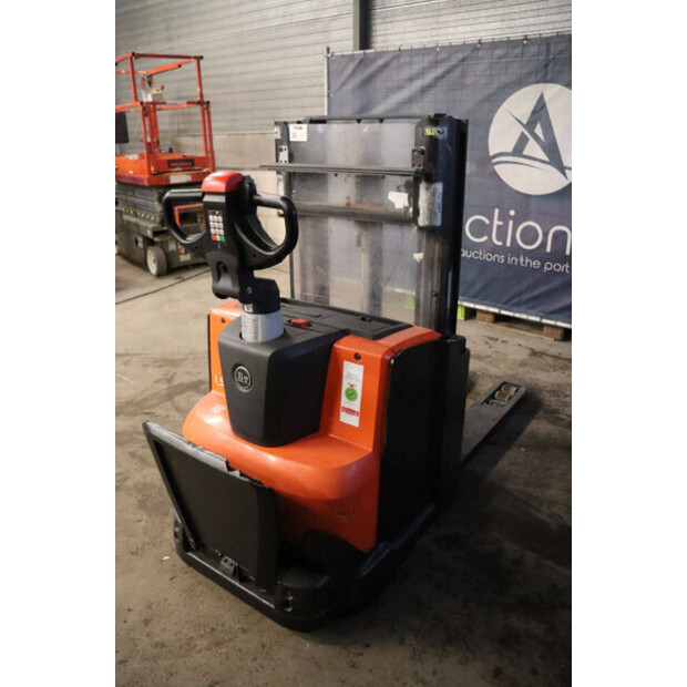 2016 بي تي SWE200D-45339647