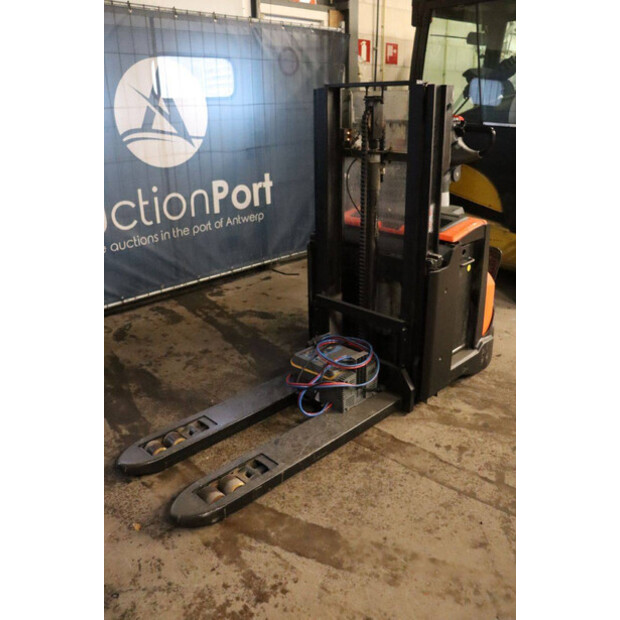 2016 بي تي SWE200D-45339649