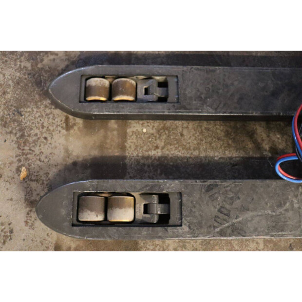 2016 بي تي SWE200D-45339651