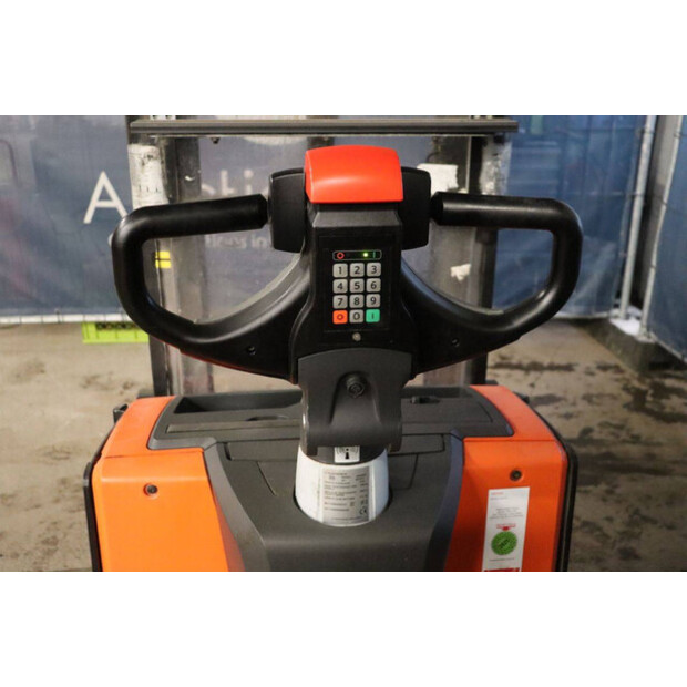 2016 بي تي SWE200D-45339655