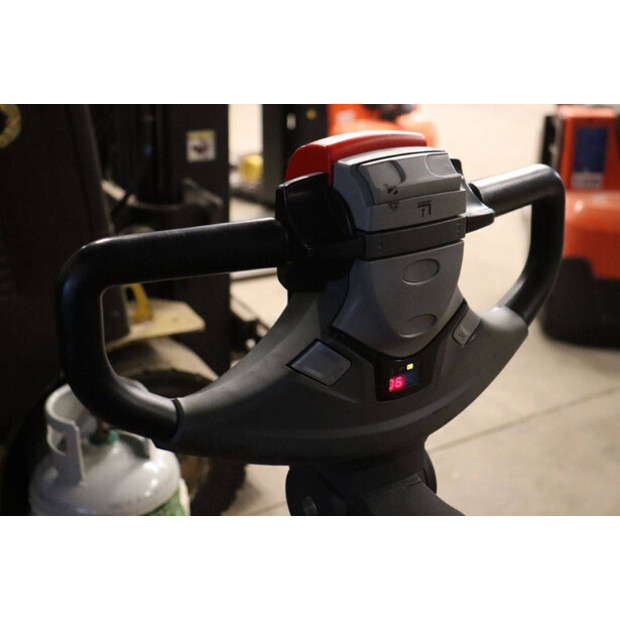 2016 بي تي SWE200D-45339661