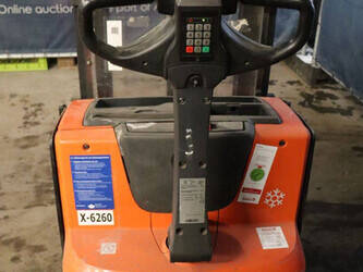 2013-bt-swe200d-1413934-45339674