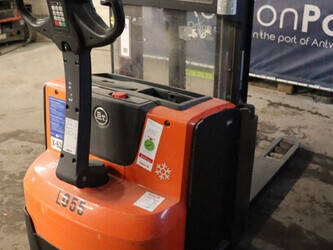 2013-bt-swe200d-1413934-45339675