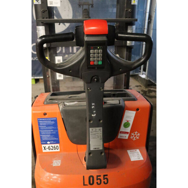 2013 BT SWE200D-45339682